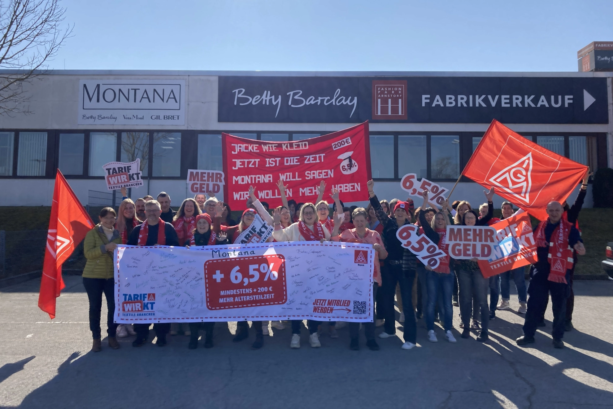 Tarifrunde Textil& Bekleidung Warnstreik bei Montana in Arnstorf